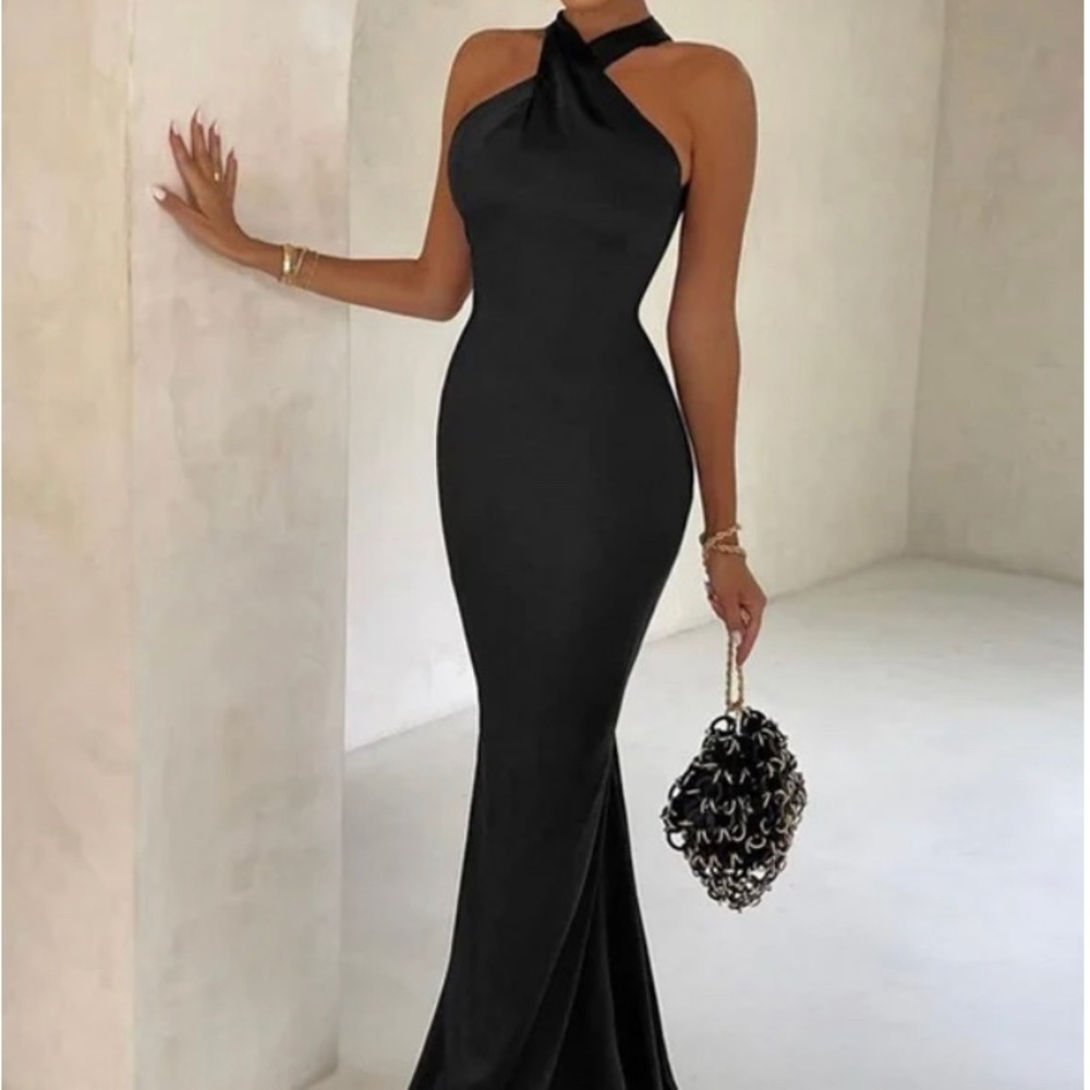 NWT Hebeos Sheath/Column Stretch Crepe Ruched Halter Floor Dress silver 10.